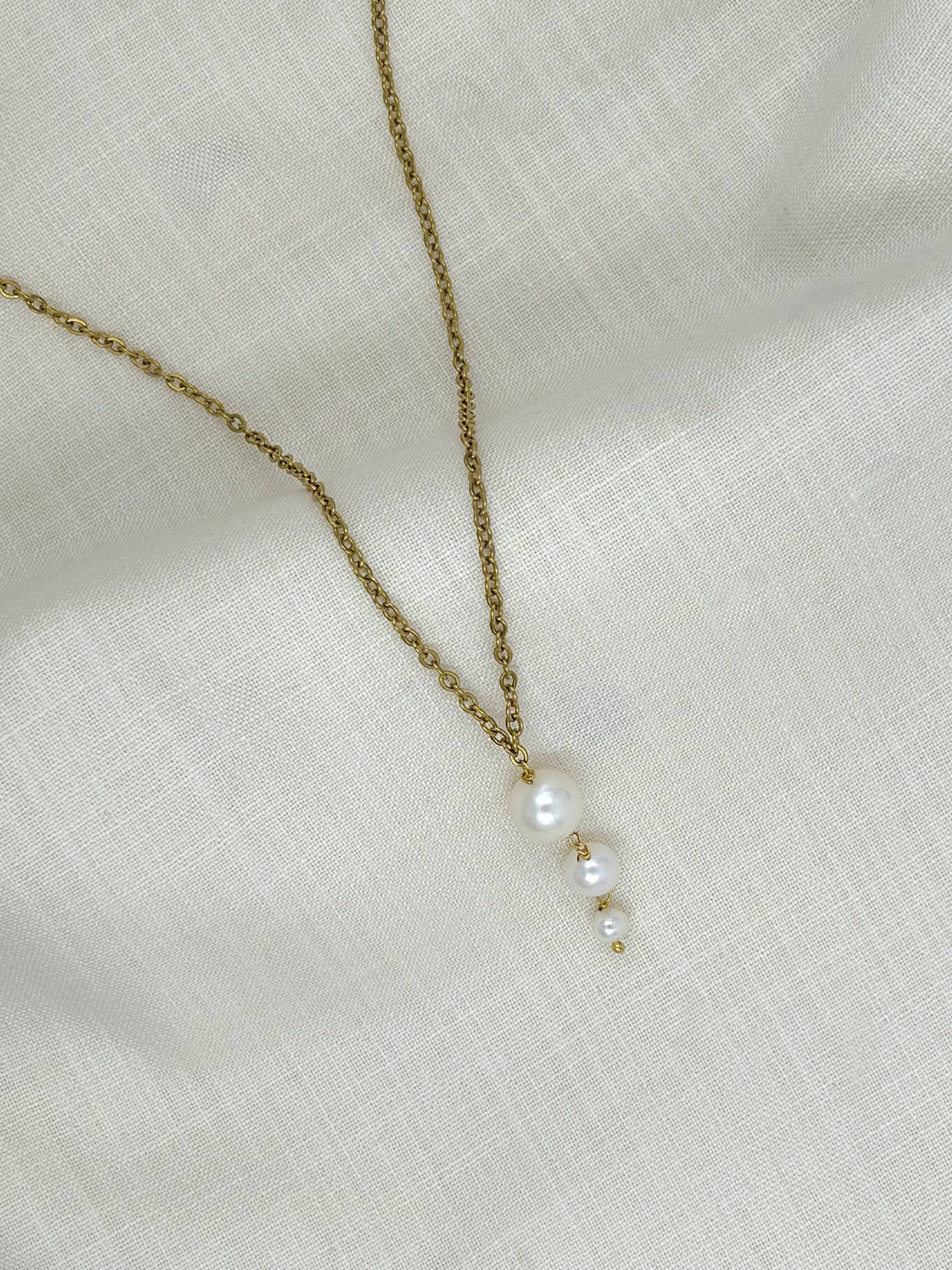 3-Pearl drop Necklace - image 6