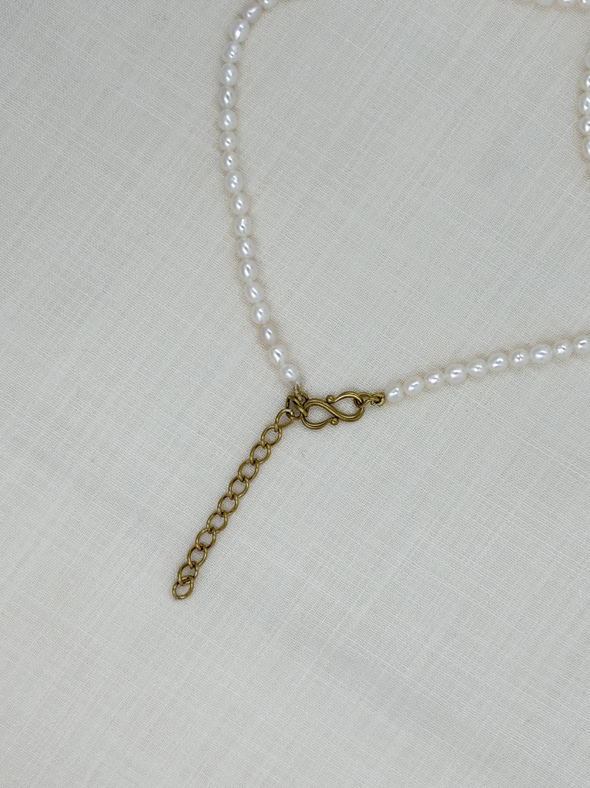 Conch shell pearl necklace - image 7