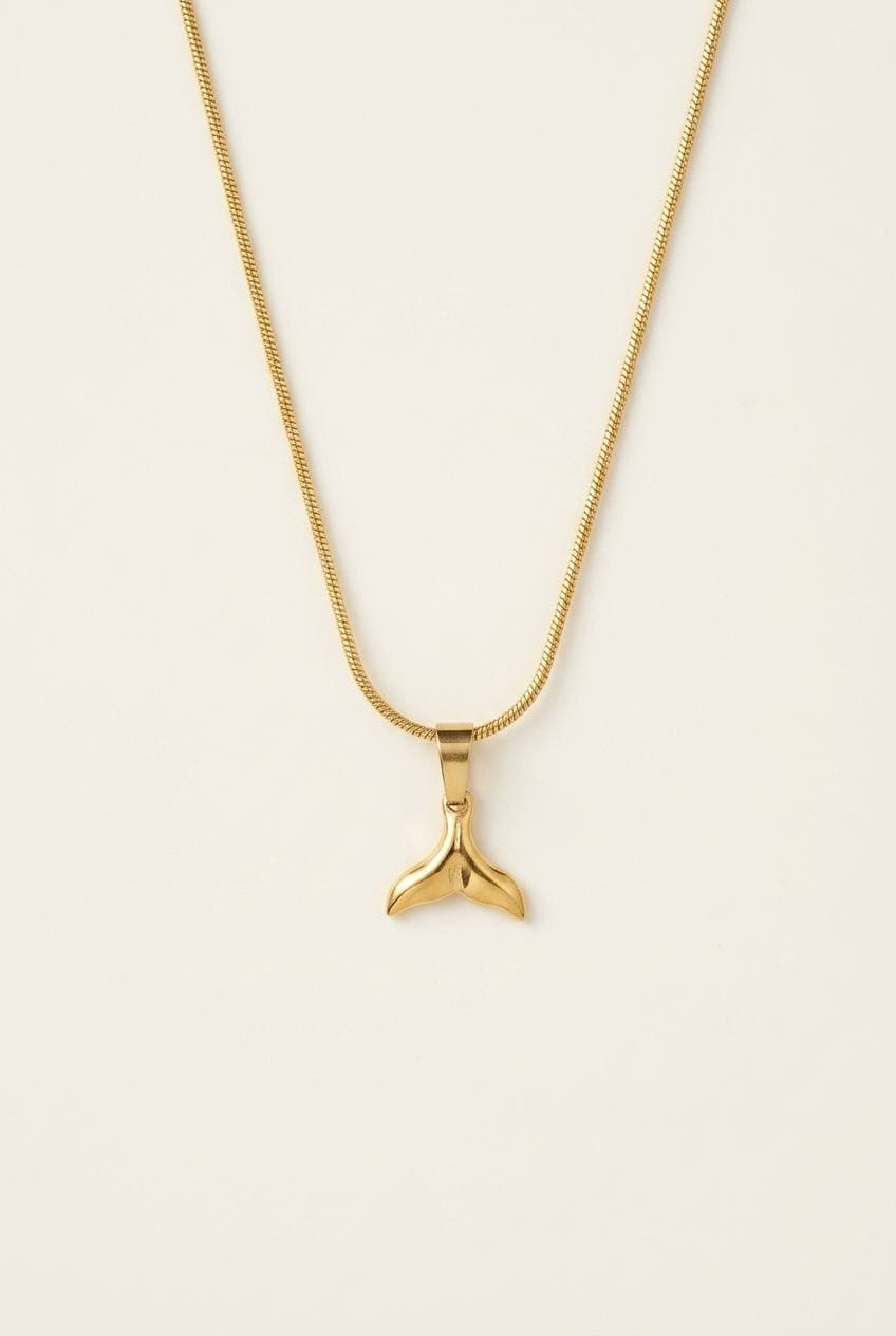 Fish tail pendant snake chain