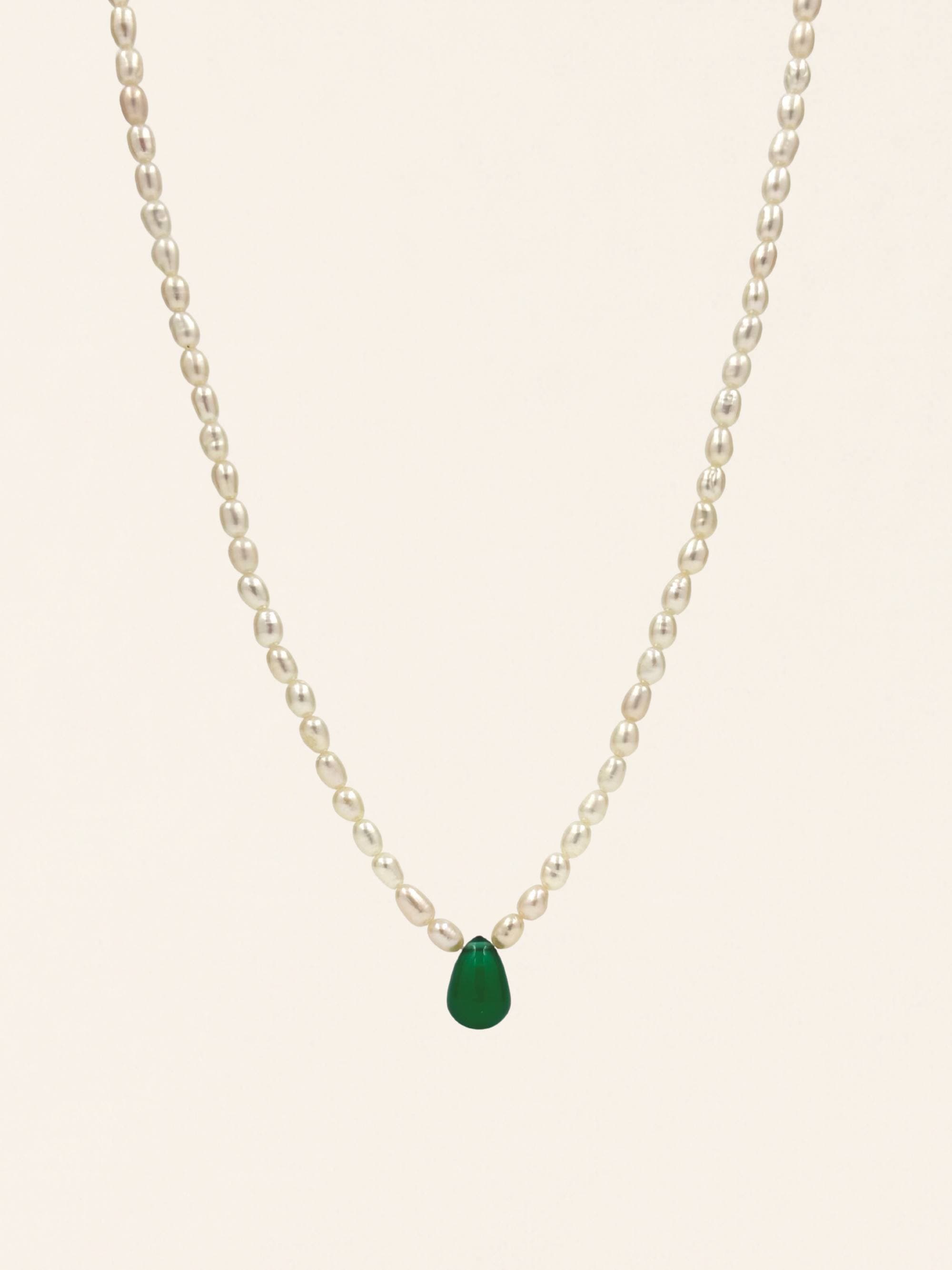Green onyx teardrop pearl necklace