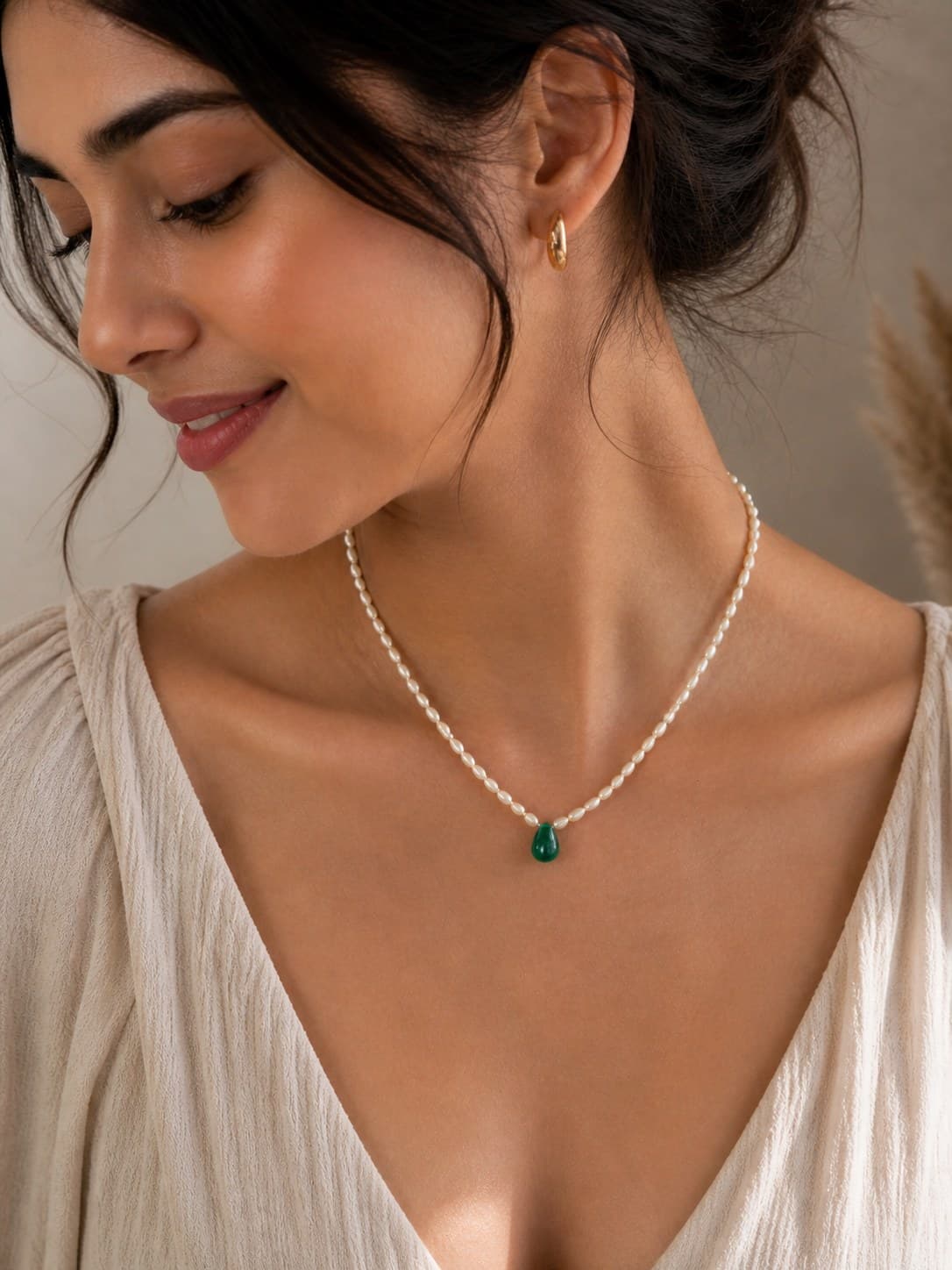 Model wearing Kaanha's pearls